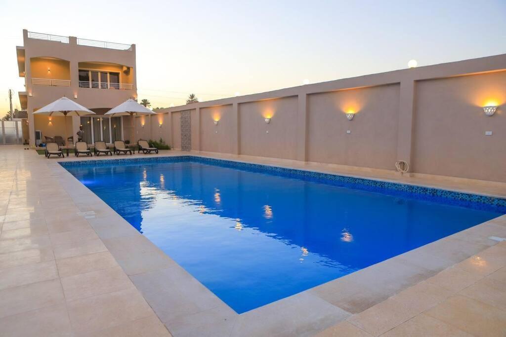 Royal Nile Villa - Nile View Apartment 1 Luxor Bagian luar foto