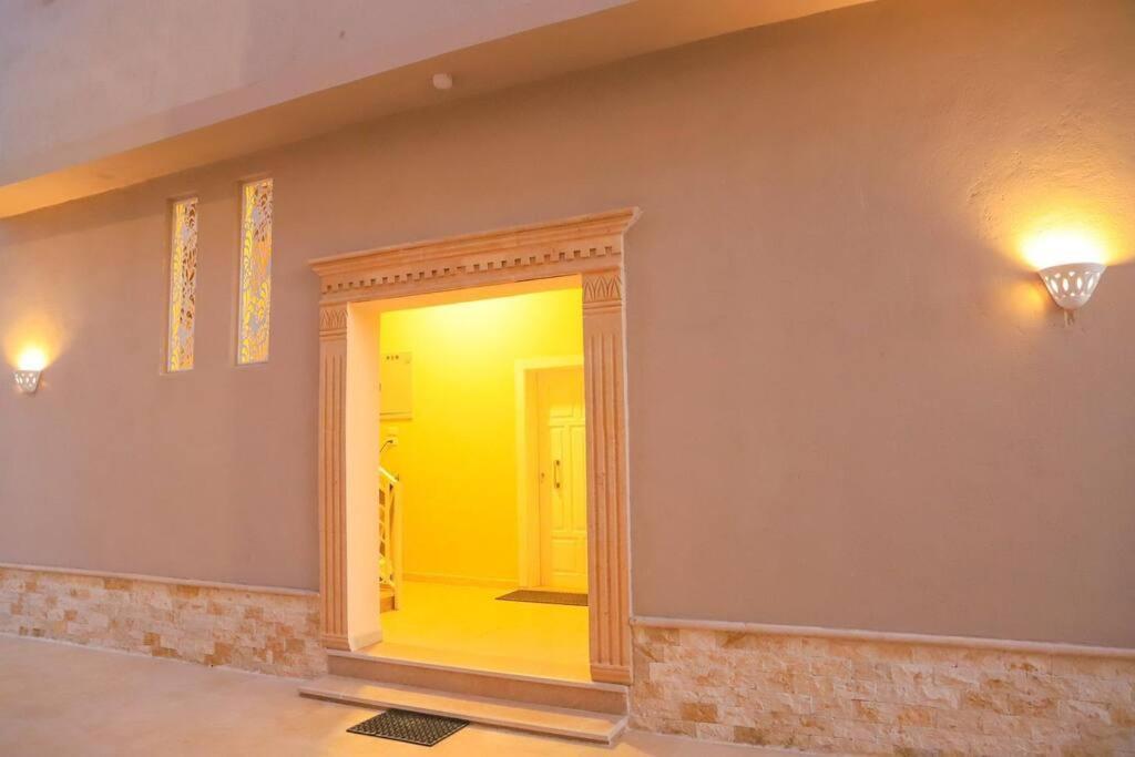 Royal Nile Villa - Nile View Apartment 1 Luxor Bagian luar foto